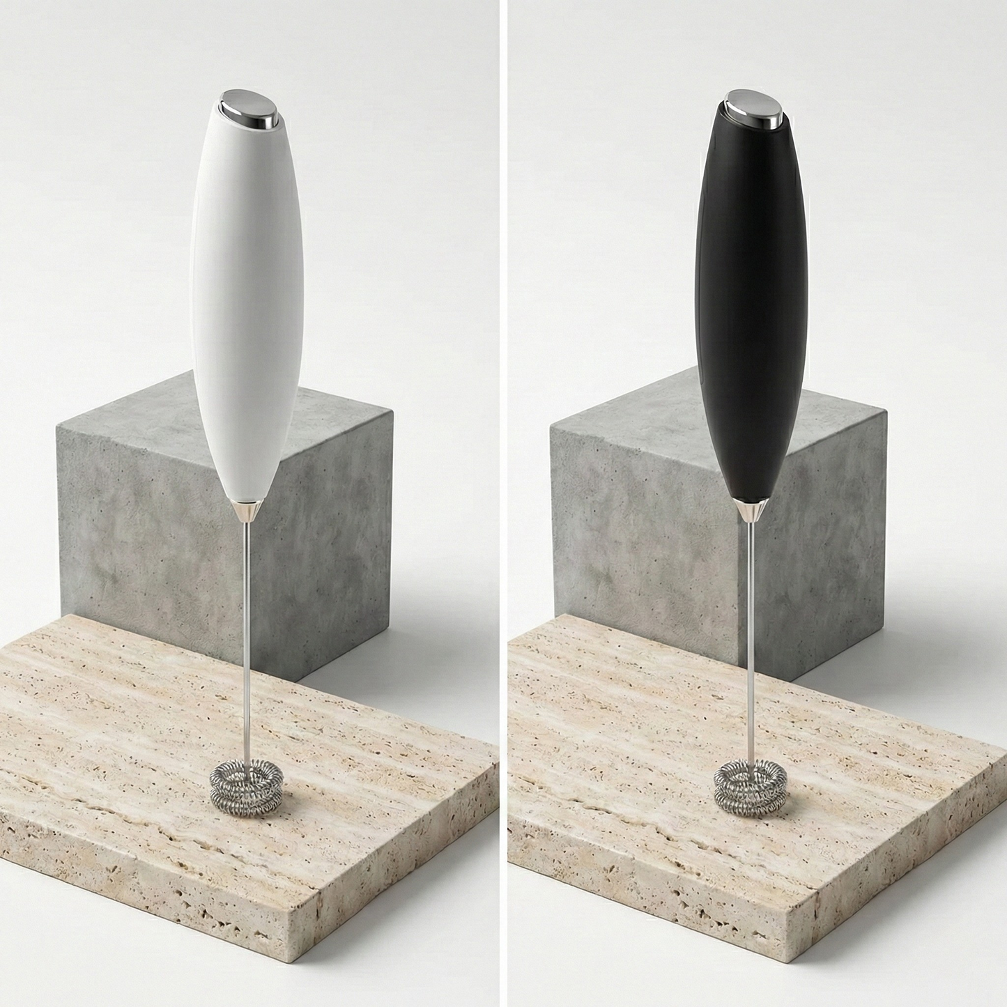 Vue détaillée des deux coloris d'émulsionneurs (blanc et noir) montrant la tête de fouettage en acier inoxydable, conçue pour mélanger instantanément la poudre dans le liquide.